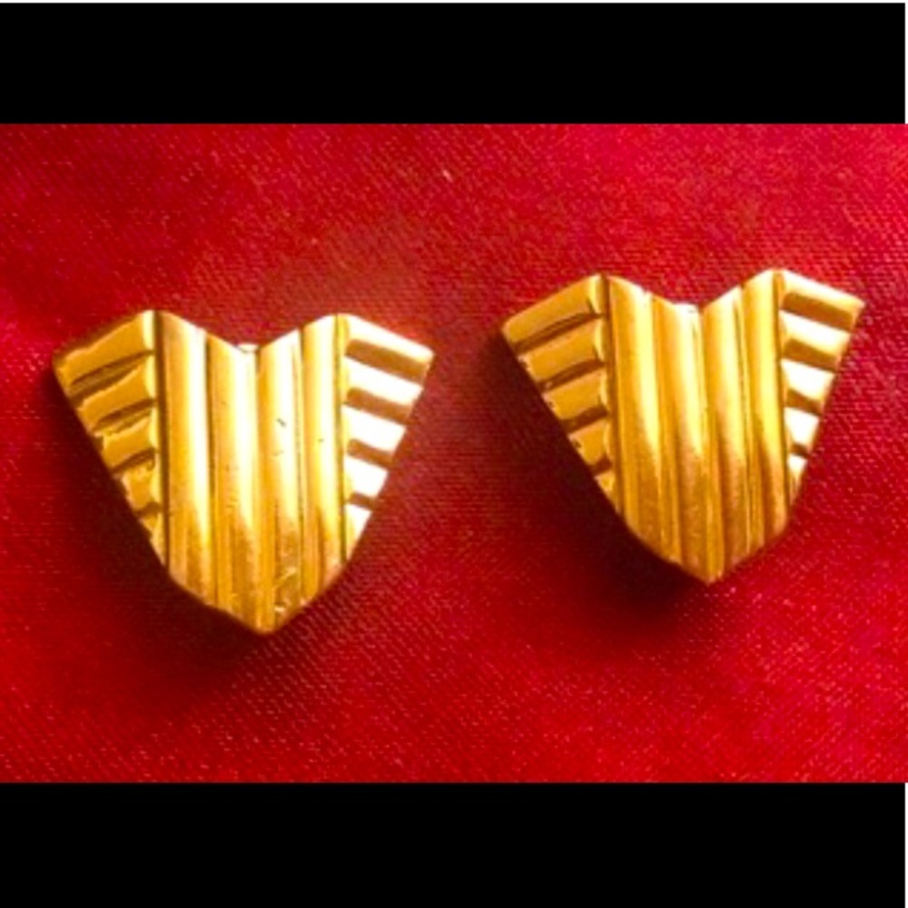 🌟 Gallery Originals golden earrings
